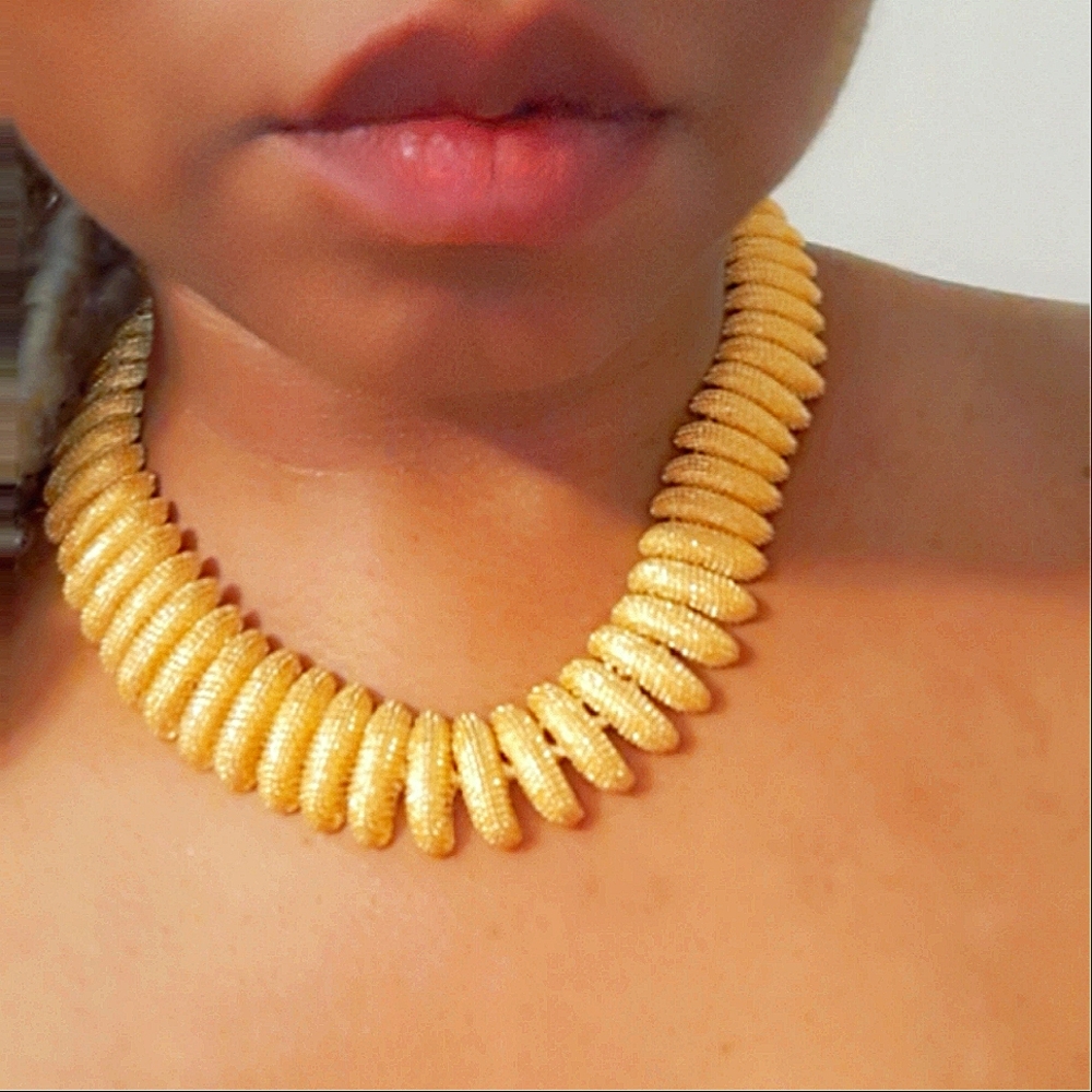 Gold Tone Chunky Necklace